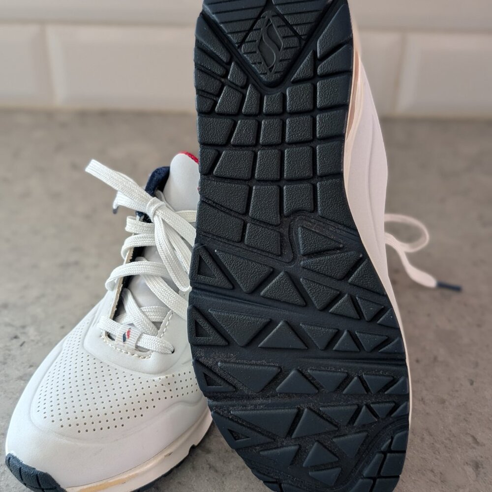 Skechers Los Angeles Women’s Sneakers – White/Navy/Red – Size 6.5 - Picture 9 of 10